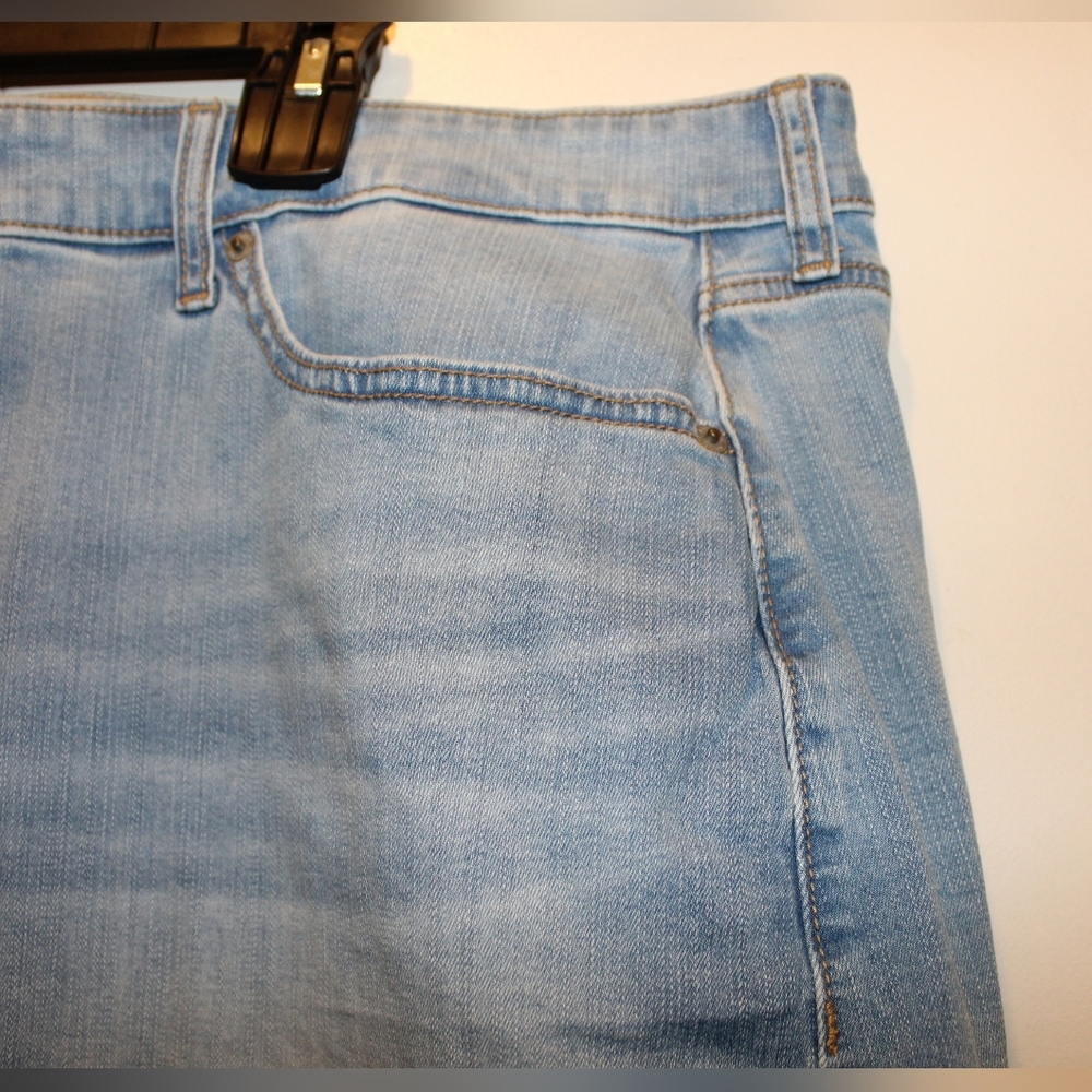 Torrid NWT 22 Midi Denim Front Slit Skirt Light Blue Denim Pencil Skirt - Picture 11 of 14